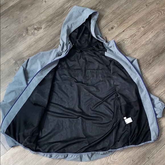 Wind-resistant Jacket - Picture 2 of 6